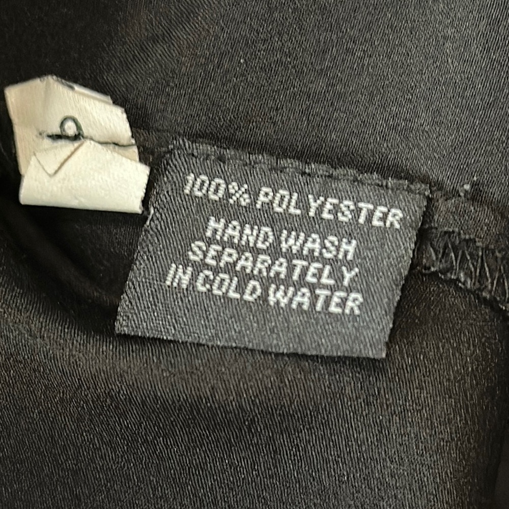 Black Asymmetrical Blouse with Cap Sleeves and Bib Collar - Picture 4 of 9